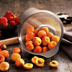 Passoire en acier inoxydable à mailles fines avec poignée en silicone pour laver les légumes et les fruits - Product Image 5