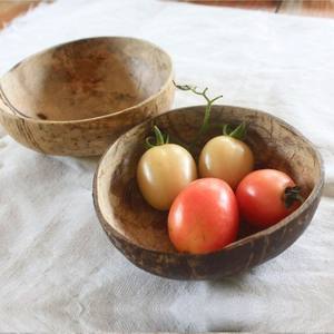Tazón de Coco Sostenible Hecho a Mano con Material Natural para Servir Alimentos, Listo para Regalo, Proveedor Mayorista de Vietnam - Product Image 2