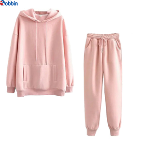 Conjunto de Sudadera con Capucha y Pantalones Deportivos Personalizados para Mujer, Sudadera con Capucha y Pantalones Deportivos de Alta Calidad, Sudadera con Capucha y Estampado Puff - Product Image 4