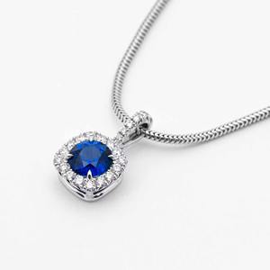 Classic Fine Jewellery 14K White Gold 1.09ct Blue Sapphire Lab-Grown D-G/VS Diamond Halo Setting IGI Certified Necklace - Product Image 4