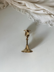 Support de bougie conique vintage en laiton avec boucheur en forme d'urne, bougeoir décoratif en laiton antique - Product Image 5
