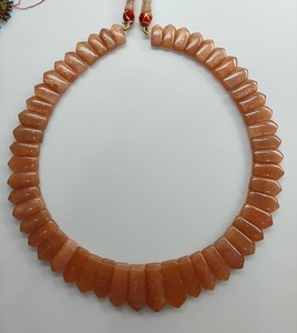 Collar de Piedras Preciosas de Piedra Lunar Naranja Durazno con Cuentas de Corte Rectangular y Aventurinado Brillante para Joyería de Moda - Product Image 1