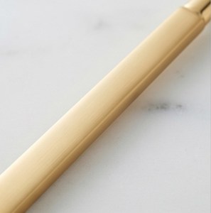 Ensemble de couverts en or mat, design minimaliste, passe au lave-vaisselle, vaisselle de mariage, couverts en métal, fourchette, couteau, cuillère - Product Image 3