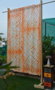 Rideau imprimé tie-dye teint à la main en coton naturel, décoration de fenêtre pour chambre, salon, bureau, hôtel - Product Image 6