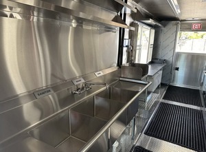 Food Truck Nuevo 2026 con Cocina Integrada - Product Image 2