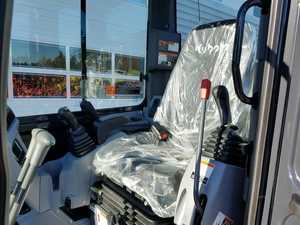 Mini-excavatrice neuve modèle KX033-4 disponible à des prix abordables - Product Image 4