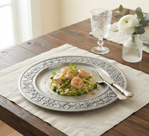 Assiettes de service tendance à bordure gravée en argent plaqué, design arrondi, pour mariage, aliments et salades - Product Image 2