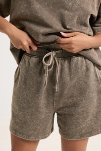 Conjunto de Camiseta y Pantalones Cortos de Invierno para Mujer, 100% Poliéster, Diseño Sólido, Personalizable con Logotipo Impreso por Transferencia de Calor, Corte Holgado, OEM/ODM - Product Image 3
