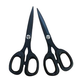 Ciseaux utilitaires Emt en acier inoxydable japonais revêtus de fluorure de 6.5 pouces - Product Image 1