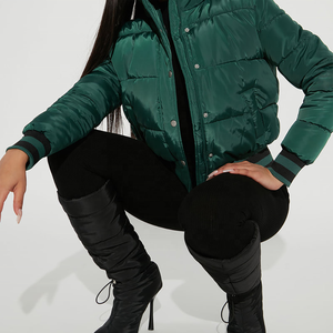 Chaqueta Bomber Acolchada Verde de Moda para Mujer, Chaqueta Corta de Invierno con Cuello Alto, Manga Larga, Relleno de Poliéster y Cierre de Cremallera - Product Image 1
