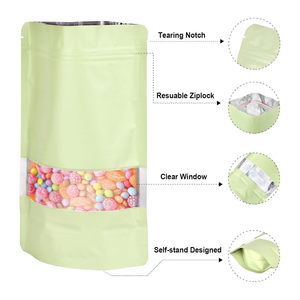 Bolsa con cierre hermético y ventana, color morado, para alimentos secos, dulces, golosinas para mascotas. - Product Image 1