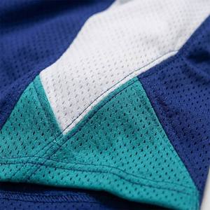 Pantalones Cortos Deportivos Personalizados de Alta Calidad para Hombre, 100% Algodón, Transpirables, de Secado Rápido, con Bolsillo de Malla, Cierre con Cordón y Logotipo Frontal - Product Image 3