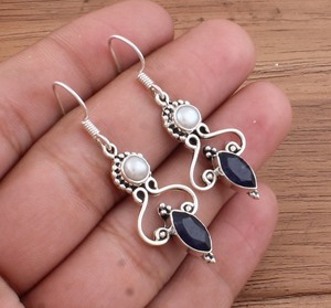 ต่างหูไพลินสีน้ำเงินธรรมชาติ 925 เงินสเตอร์ลิง ต่างหูห้อยแบบเรียบหรูสำหรับผู้หญิง งานแต่งงาน งานปาร์ตี้ เครื่องประดับสุดหรู ของขวัญ - Product Image 2