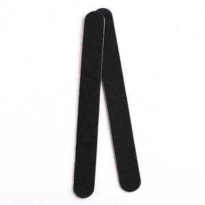 Limas de uñas profesionales de doble cara para recortar, suavizar y dar forma a las uñas de las manos y de los pies. - Product Image 1