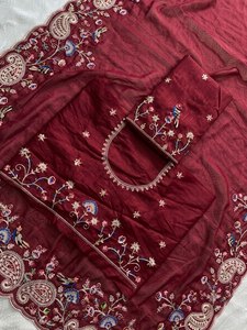 Sari en soie brodé bordeaux, robe traditionnelle indienne pour mariage, fête ou cérémonie, avec chemisier assorti - Product Image 5