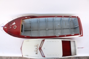 Waterplay craft - CHRIS CRAFT CABIN CRUISER 1956 ready for R/C installation - <b>Wooden</b> ship <b>model</b> (not include R/C <b>kit</b>) - Product Image 4