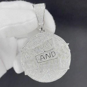 Colgante de lujo de plata 925 con moissanita y diseño de letra, amuleto temático unisex para uso diario - Product Image 4