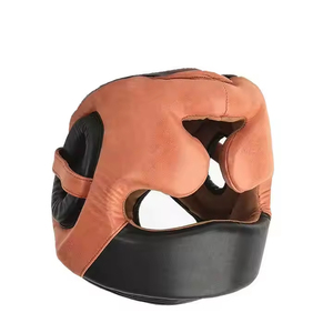 Protector de Cabeza de Boxeo de Cuero con Cierre Ajustable de Gancho y Bucle para Adultos, Equipo de Protección Ligero y Ecológico con Detalles en Verde Dorado - Product Image 5