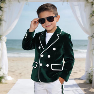 Traje de Blazer Cruzado de Terciopelo Verde Oscuro para Niños, Ideal para Bodas, Ceremonias en la Playa y Eventos Formales - Product Image 1