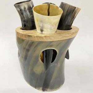 Soporte para Cuerno Vikingo Tallado a Mano, de Material Orgánico Pulido, con Forma Natural, Duradero, Religioso, con Motivos de Amor y Animales - Product Image 3