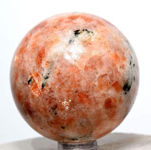 Boule de cristal polie en pierre de soleil de qualité unique pour l'énergie de guérison, la manifestation d'amour et la décoration spirituelle 100% pierre naturelle - Product Image 1