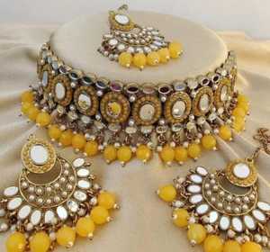 Conjunto de collar Kundan nupcial indio para chicas y mujeres, con cristales de cuarzo rosa en forma de pera y pendientes a juego para bodas. - Product Image 2