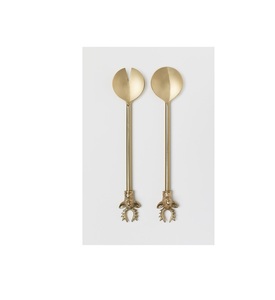 Utensilios contemporáneos para servir ensaladas en tono dorado, ideales para fiestas festivas y eventos corporativos. - Product Image 1