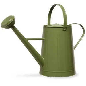 Regadera de metal duradera para huertos domésticos o macetas de flores, diseñada para las necesidades de riego fiable en jardines exteriores. - Product Image 1