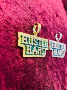Collar de Moissanita Hustle Hard con Incrustaciones de Diamantes, Estilo Hip Hop, Lujoso y Moderno, Joyería Urbana para Hombre - Product Image 4