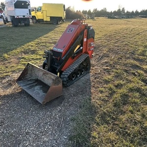 Cargadora Compacta Profesional Ditch Witch con Motor Diésel y Garantía de 2 Años - Alta Eficiencia - Product Image 5
