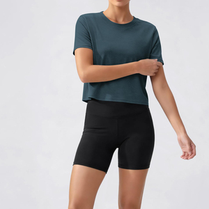 Camiseta corta básica de algodón para mujer, de cuello redondo, manga corta, color liso, informal, para uso diario y viajes, a bajo precio. - Product Image 5