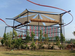 Commercial Outdoor Steel High Ropes Course Adventure Park Equipment Aerial Obstacle Challenge Course Customized 500kg Capacity - Product Image 1