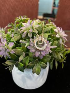 Collar con Colgante de Diamante Cultivado en Laboratorio, Geométrico, Elegante, con Halo de Esmeraldas, en Oro Rosa de 9K, para Compromiso o Boda - Product Image 5