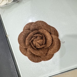 Broche de solapa con flor de camelia, broche floral vintage, adorno decorativo para cuello, joyería para mujer, estilo formal para fiestas - Product Image 4
