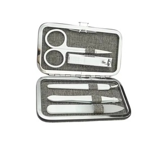 Kit de Manicura de 7 Piezas de Acero Inoxidable, Set de Cortauñas para Uso Diario, Herramientas Compactas de Pedicura y Cuidado Personal, Estuche de Viaje, Artículos de Belleza - Product Image 4