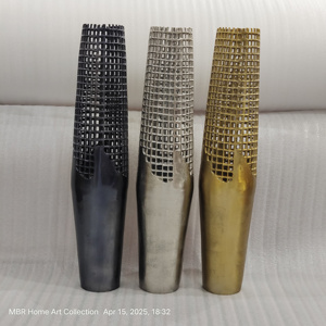 Jarrón decorativo de aluminio plateado para el hogar Macetas y macetas con textura de burbujas únicas - Product Image 2