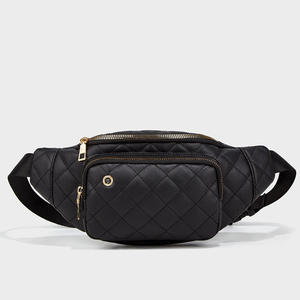 Riñonera acolchada negra unisex con cierre de cremallera para uso diario - Product Image 1
