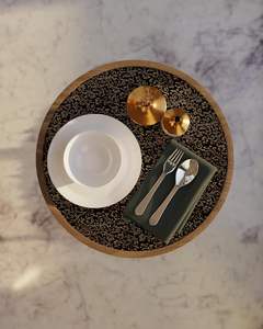 Mesa Auxiliar de Madera India Tradicional, Ecológica, con 3 Patas, Estilo Vintage, para Sala de Estar o Patio - Product Image 5