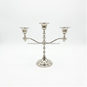 Candelabro inglés Regency de 3 copas de primera calidad • Soporte cónico delgado de plata pulida - Product Image 2