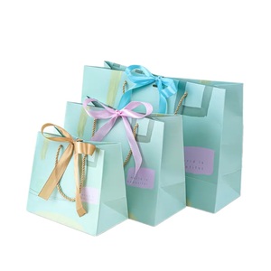 ถุงช้อปปิ้งกระดาษสุดหรูพร้อมโลโก้ตามสั่งสำหรับร้านเครื่องแต่งกายของขวัญกิจกรรมและการใช้งานทางธุรกิจ - Product Image 1