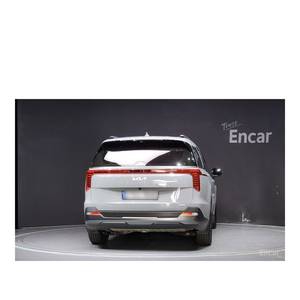 Kia Carnival HEV 2024 de 9 Plazas con Asientos de Cuero, Caja de Cambios Automática, Cámara Trasera, 14,850 km, Color Gris Grafito - Product Image 4