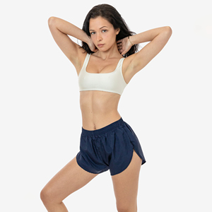 Shorts de sport respirants pour femmes, shorts de course à compression, vêtements de sport décoratifs en nylon froissé, séchage rapide, imperméables, shorts d'entraînement - Product Image 3