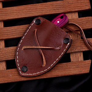 Couteau Skinner en acier Damas fait main sur mesure, lame fixe de 4 pouces, avec manche en bois coloré et étui en cuir - Product Image 6