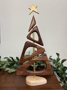 ขายส่งของตกแต่งต้นคริสต์มาสคุณภาพสูง ของขวัญตั้งโต๊ะรูปต้นไม้ทำจากไม้ โดยแบรนด์ Barkah Star - Product Image 2