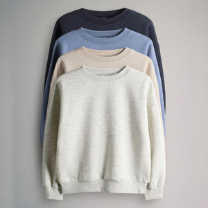 เสื้อสเวตเชิ้ตคอกลมสำหรับผู้ชาย — เสื้อสเวตเชิ้ตคอกลมเนื้อนุ่มพิเศษในโทนสีกลางที่ให้ความรู้สึกสบายและอบอุ่น เหมาะสำหรับเป็นสิ่งจำเป็นในชีวิตประจำวันของคุณ - Product Image 2