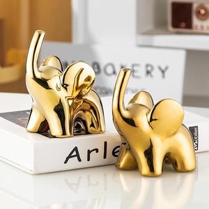 Paire de petites statues d'éléphants en céramique de 4,9 pouces, design Art Déco, décoration dorée, décoration d'intérieur pour mariage et Diwali, décoration d'éléphants - Product Image 1