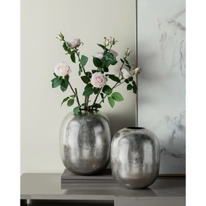 Vase de table moderne en acier inoxydable, pièce décorative artisanale pour la décoration de la maison et des mariages - Product Image 6