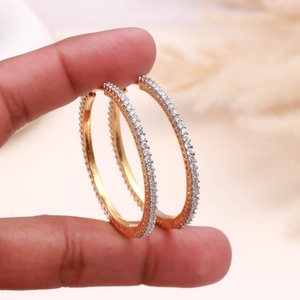 Pendientes de Aro Redondos Chapados en Oro de 22K a Precio de Fábrica, con Circonitas, Joyería de Boda para Novia, Regalo para Mujer - Product Image 2