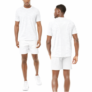 Camiseta deportiva blanca para hombre, ropa deportiva, camiseta y pantalones cortos para gimnasio, conjunto transpirable, moderno y de alta calidad. - Product Image 1