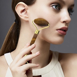 Es una buena calidad, el tono se ajusta a la talla real. - Product Image 3